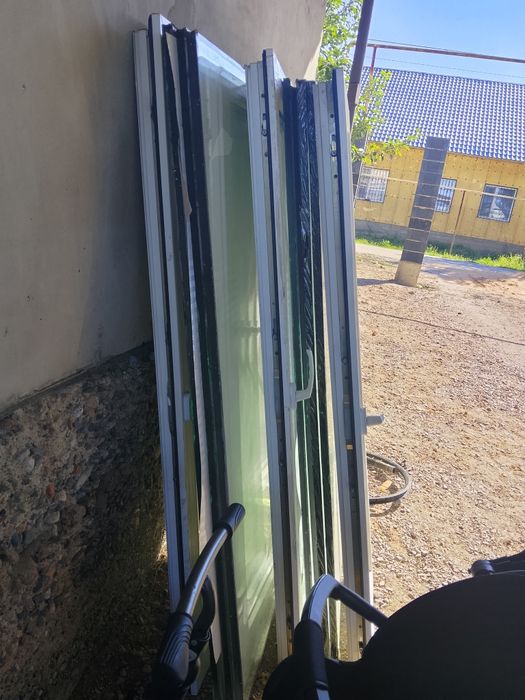 Продам окна белый цвет