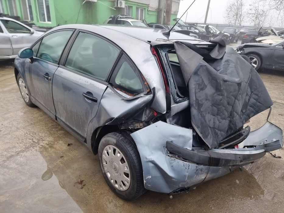 motor fara anexe complet Citroen C4 motor 1.4 benzina  88cp KFU dezmembrez geamuri laterale aripa fata