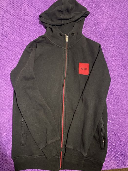 trening hugo,in stare buna si original verificare prin QR marimea S