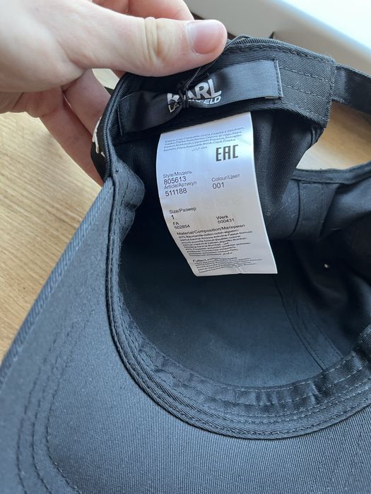 кепка karl lagerfeld