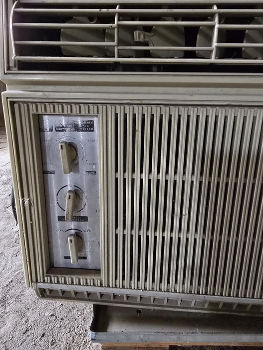 Кондиционер сотилади. БК-1500. Ишлайди.