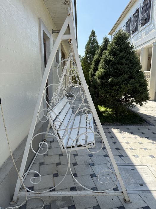 Качеля уличная продам срочно
