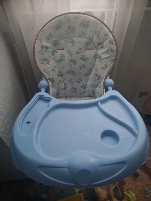 Scaun de masa copil