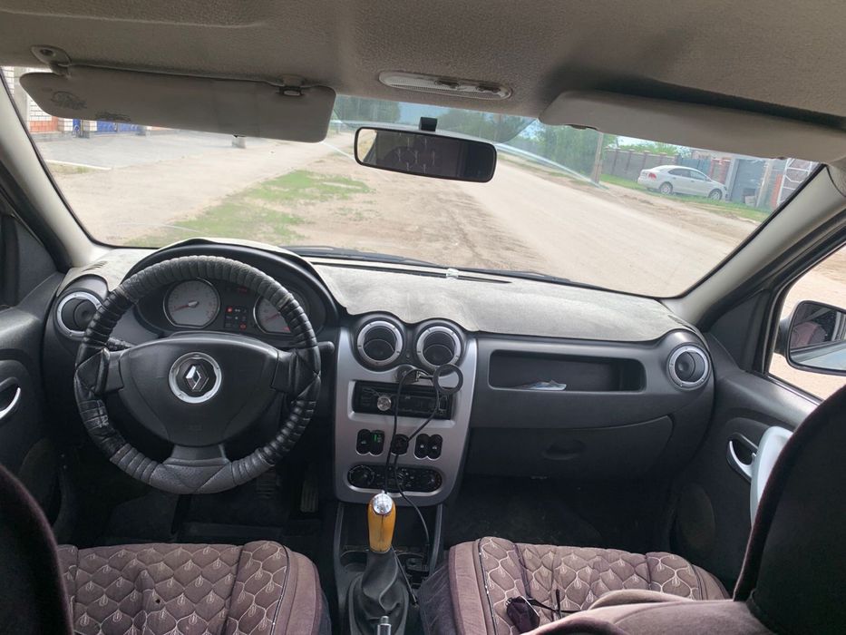 Аренда авто Рено Логан