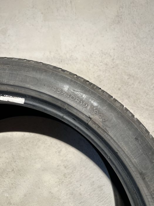 Шина Michelin 245/40 R19