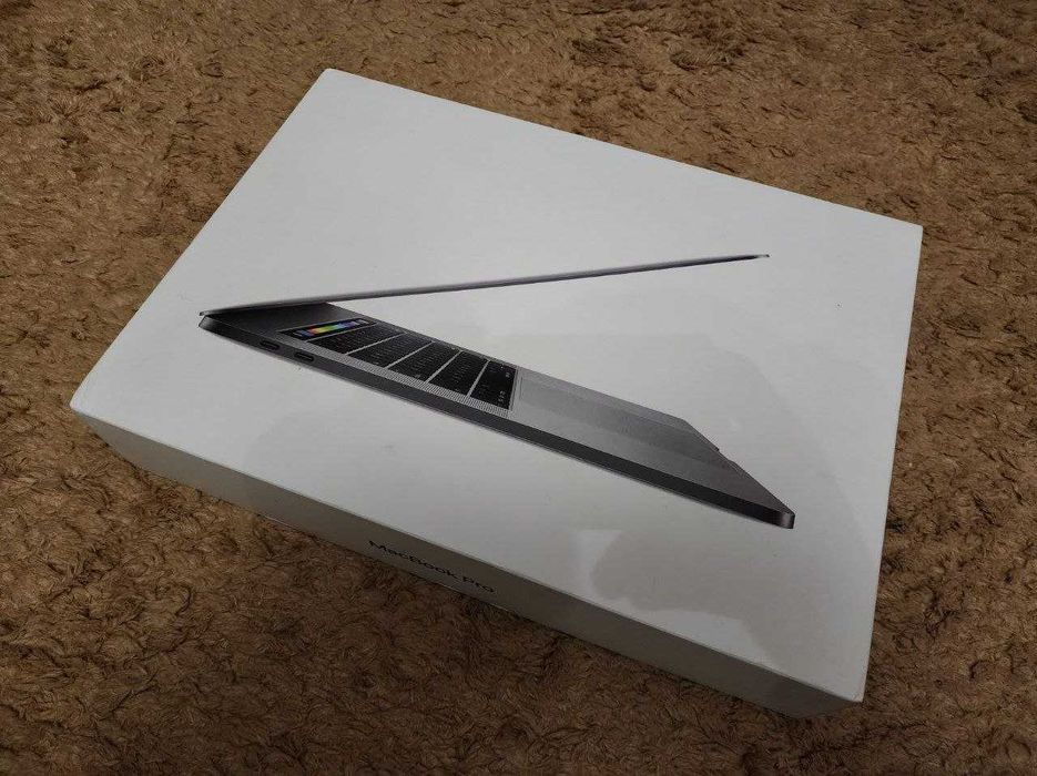 Продаётся Macbook Pro 15 2017
