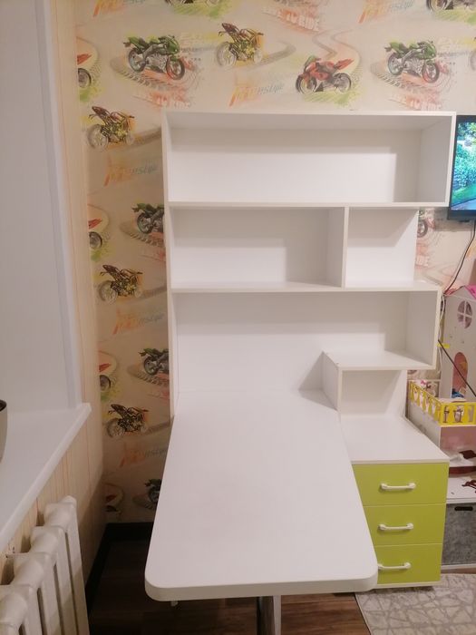 Продам стол - шкаф