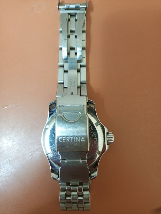 Кул соат сотилади, Швейцария. Тиссот ва Сертина. Оригинал.