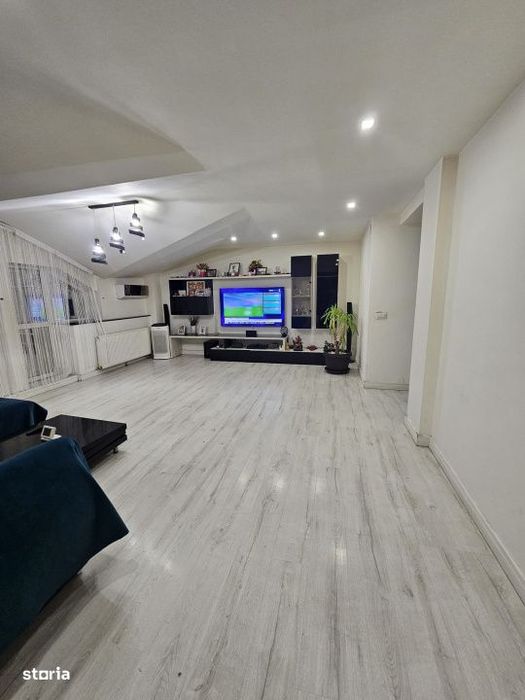 Apartament 3 camere decomandate, 141 mp utili, Rovine, zona Bacriz — fotografia 3