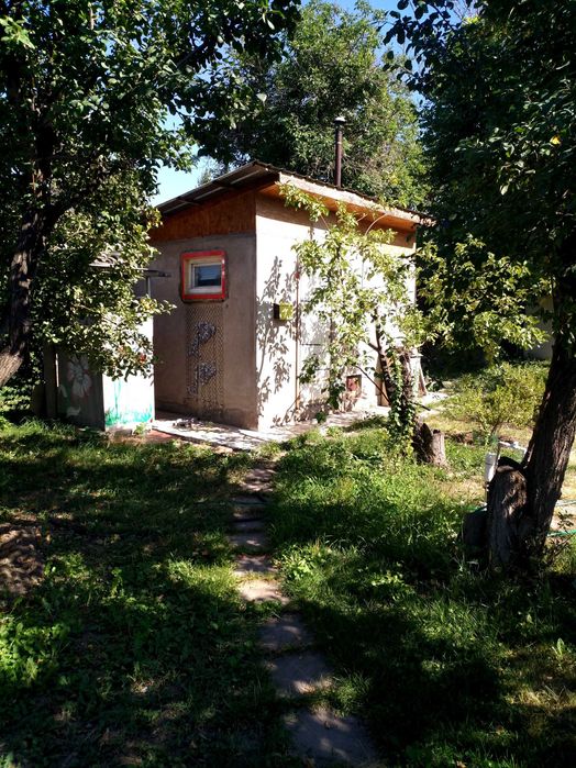 Продаю дачу у поселка Ават, 6 соток