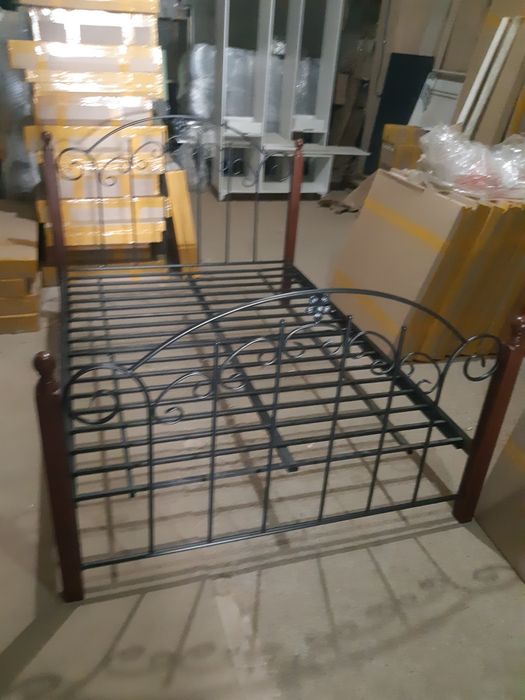 Кровать железная