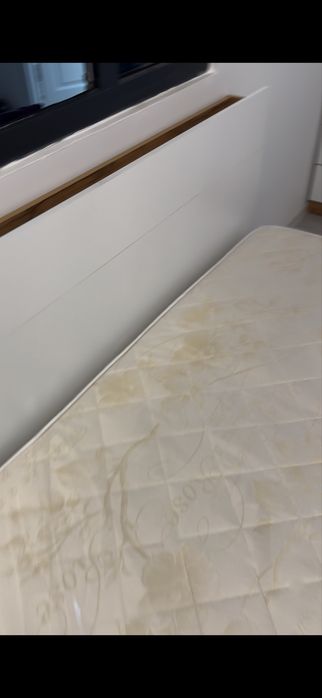 Кровать с матрасом