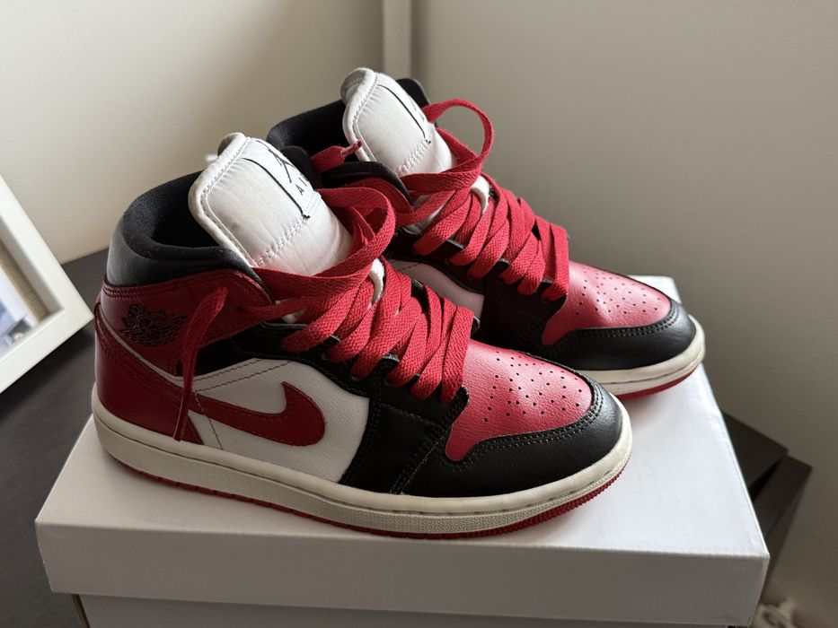 Adidasi AIR JORDAN 1 Mid