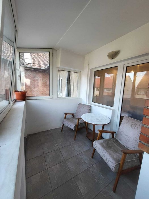 Ap 3 camere, 2 bai, decomandat, Sibiu, Str Uzinei, et 4