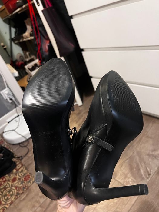 Продаю новые ботильоны Nine West