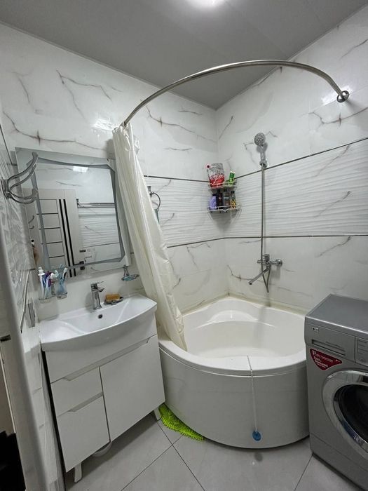 Продаётся 3х комнатная квартира на Карасу-1