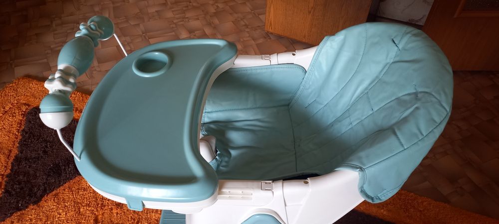 Стульчик для кормления и игр