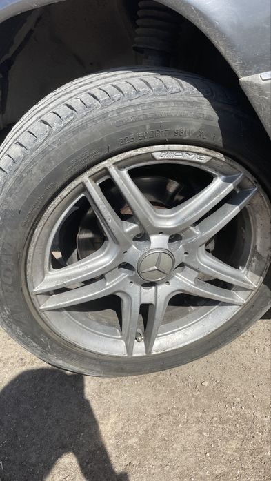 Продается диски и баллоны R17