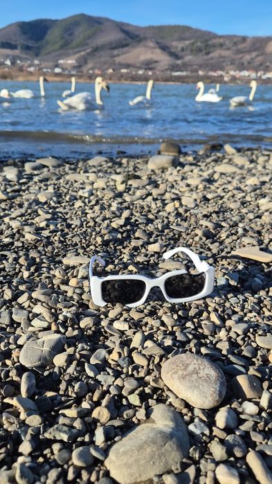 Ochelari de soare Off White Cady albi