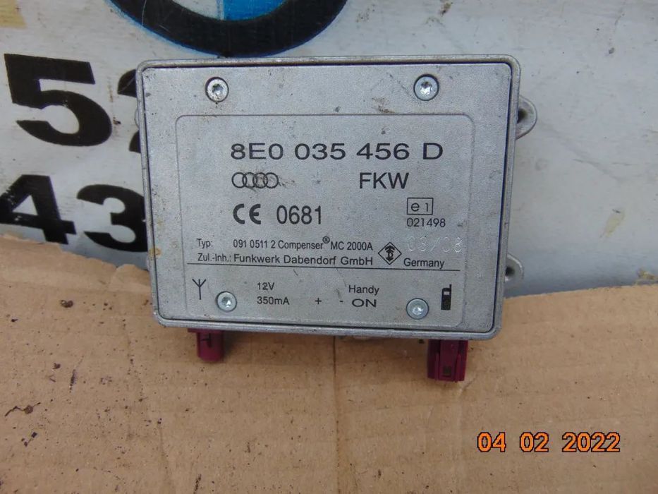 Amplificator antena Audi A4 B8 2008-2015 q7 a2 a3 a4 a6 a8 a7  dezmemb