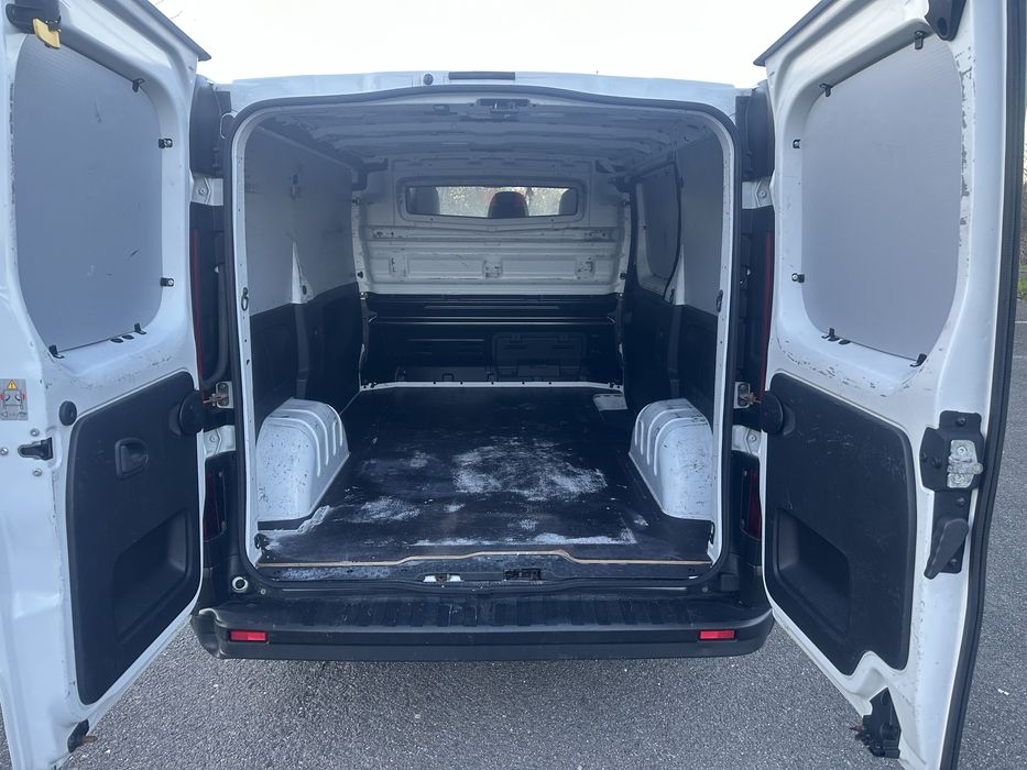 Renault Trafic  3 locuri 1.6 diesel