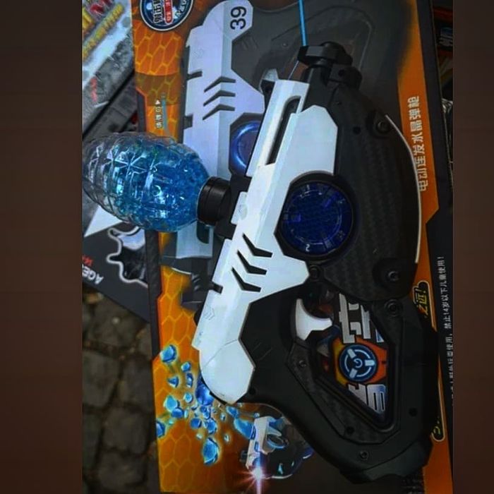 Игрушечный Автоматический бластер