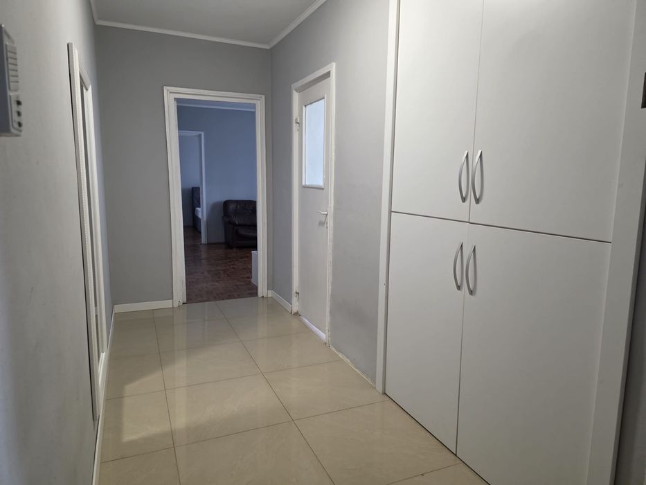 Vand apartament 2 camere