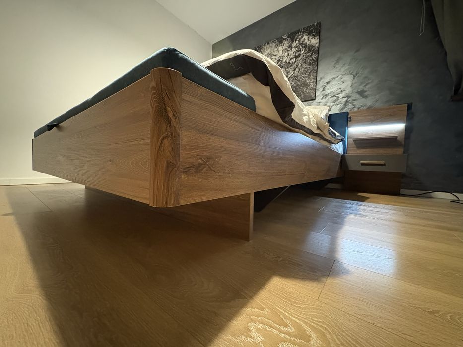 Vand Pat dormitor + somiera + saltea cu memorie 180 x 200 cm