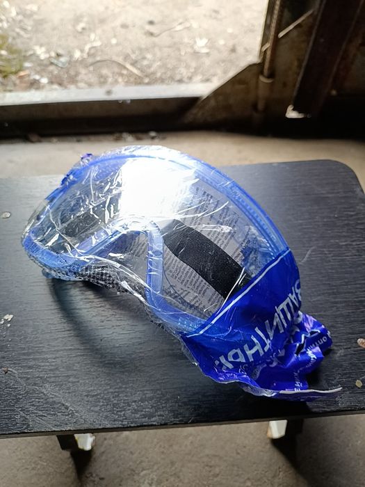 Очки защитные новые