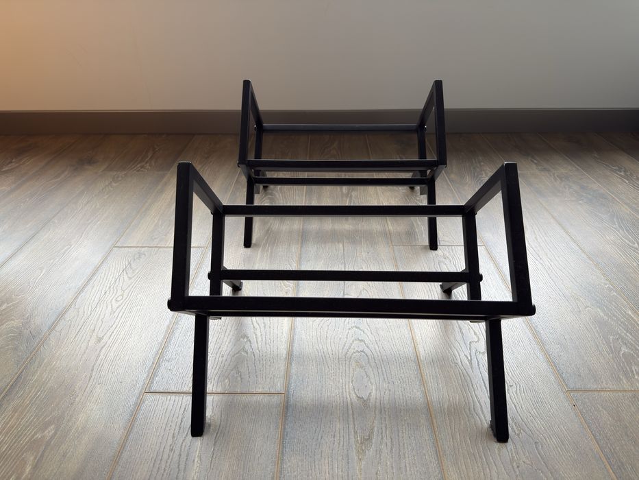 Стендове(поставки) за плочи и книги