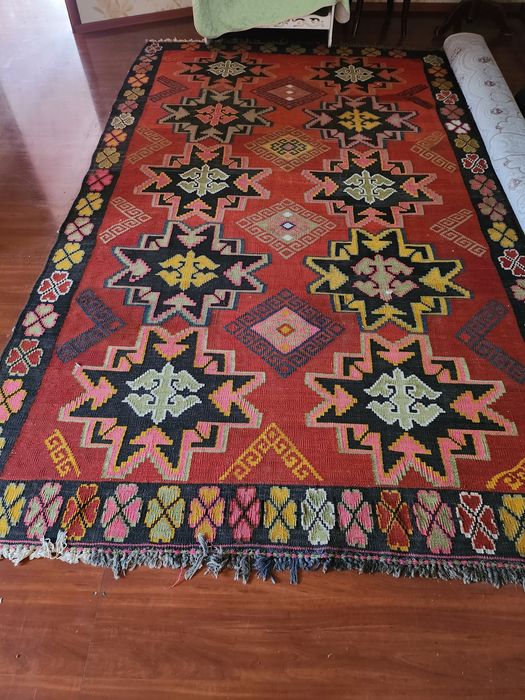 Продается ковёр,ручная работа