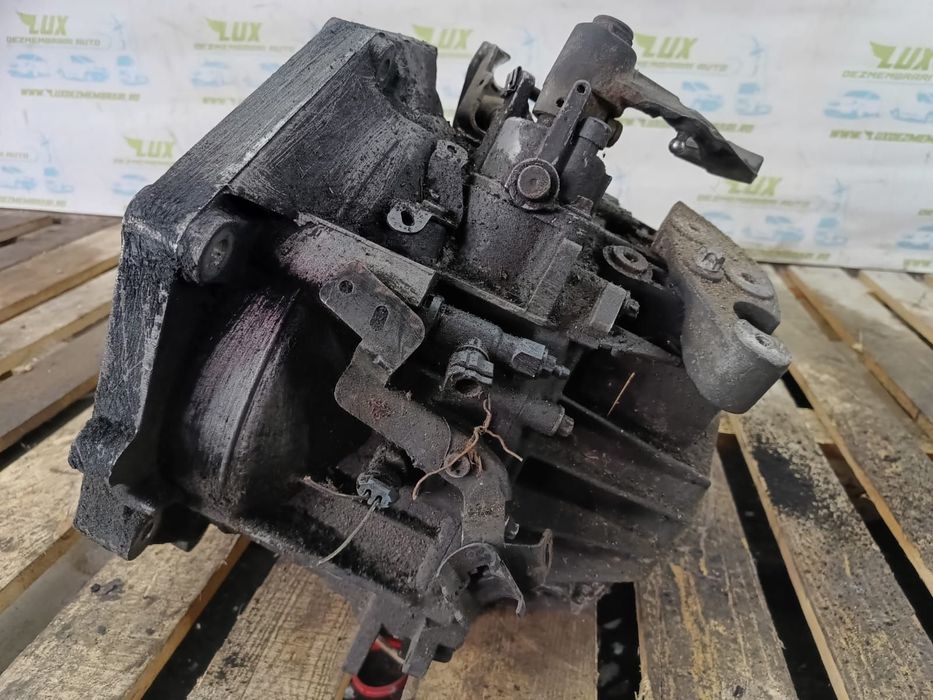 Cutie de viteze manuala 5 trepte 1.6 tdi KFK Audi A1 8X [2010 - 2014]