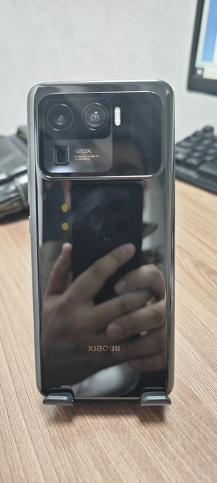 Продаю Xiaomi Mi 11 ultra