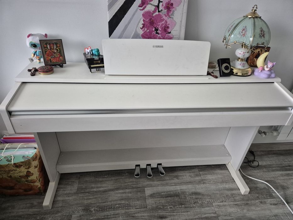 Pian Yamaha YDP-144