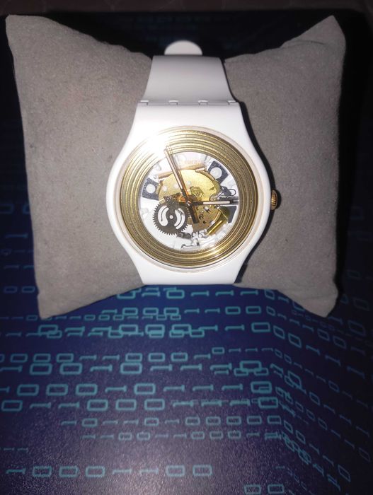 Часовник дамски Swatch Golden Rings White. SO29W107.