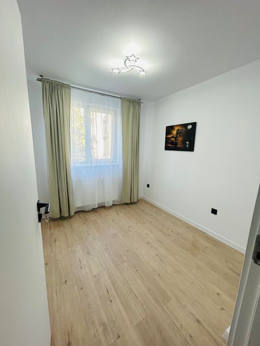 Apartament cu 2 camere decomandat in zona Piata Hermes