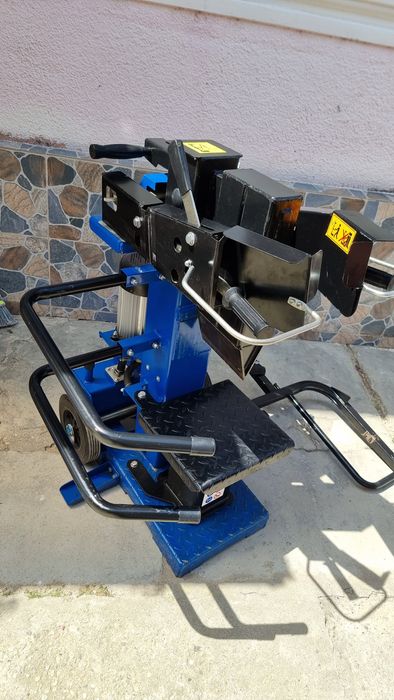 Despicator de lemne 15tone Scheppach  Germania trifazic