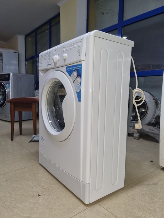Стиральная машина Indesit 4kg