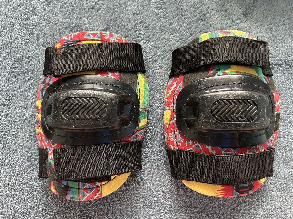 Детски наколенки за скейт и ролери