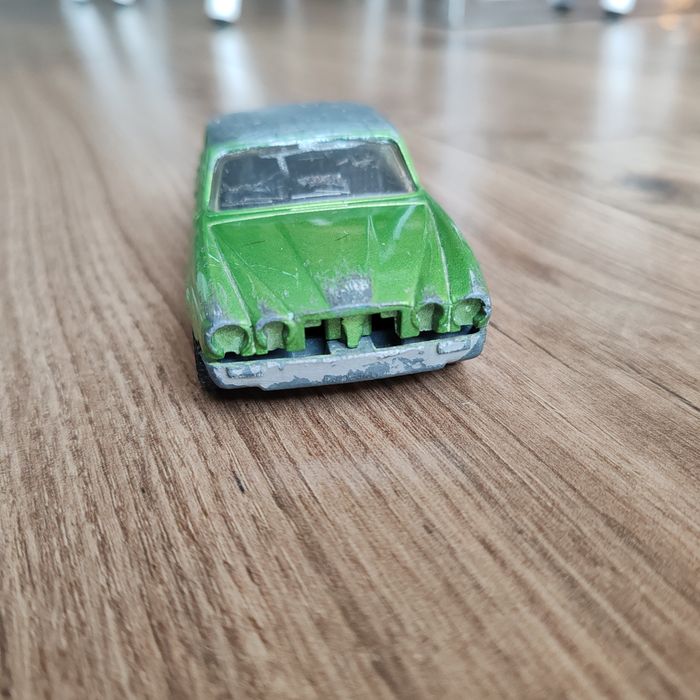 Jaguar XJ 1:32 Matchbox made in Bulgaria