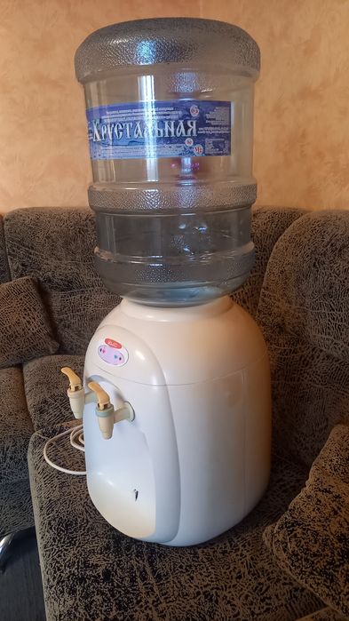 Продам куллер для горячей , холодной воды