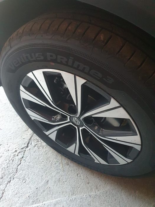 Vand anvelope de vara marca Hankook R17