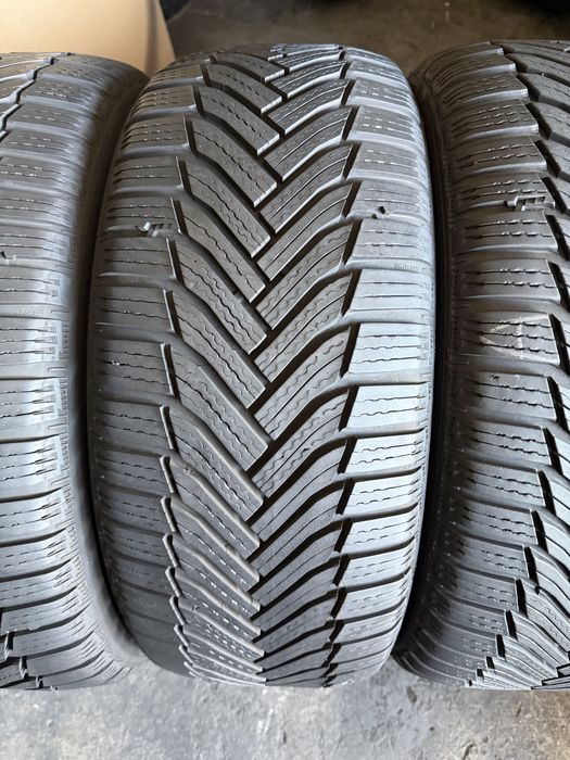 4 anvelope iarna 215/50/17 Michelin 6.5-7 mm!