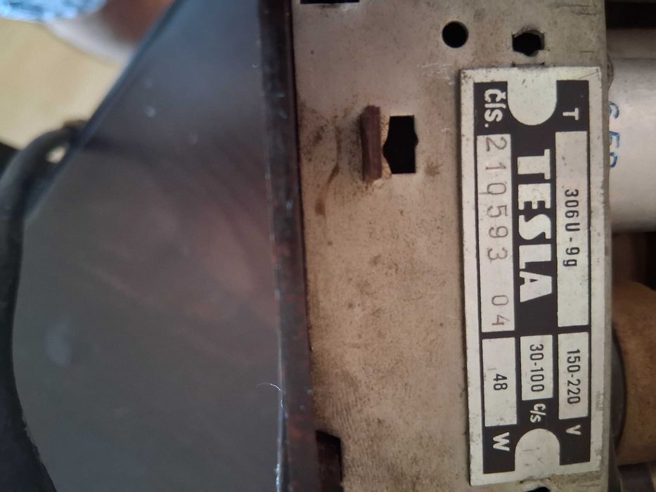 Ретро лампово радио Tesla