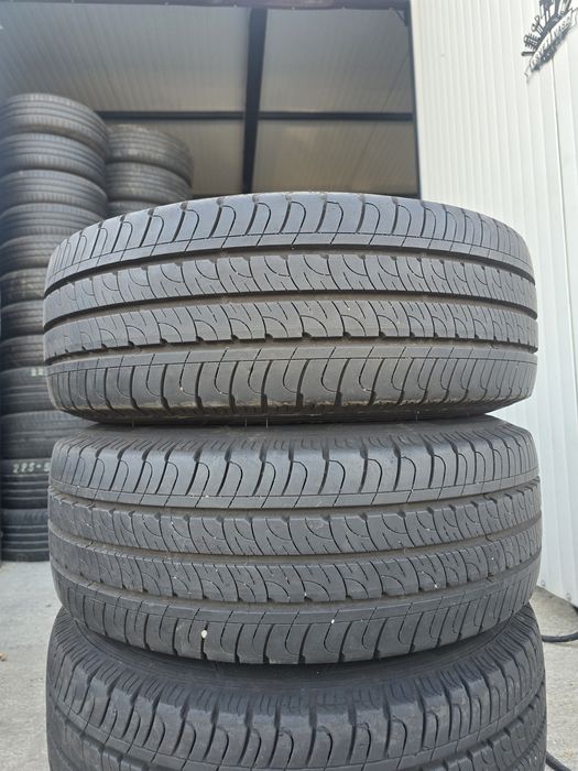 4 Броя Бусови 215/65/15C Goodyear 2x9mm 2x8mm 22dot