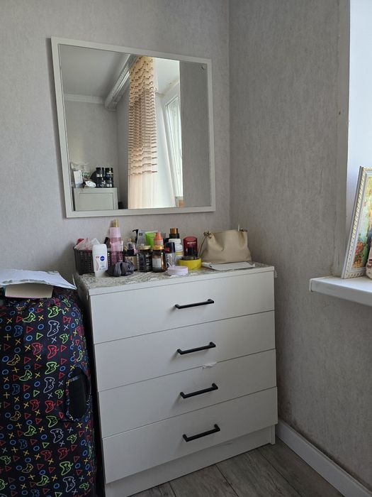 Продам комод с зеркалом. 35 000 тенге.