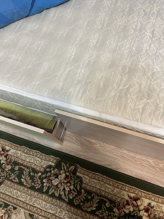 Продам две кровати подростковые