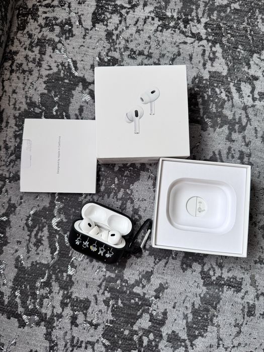 AirPods Pro 100% оригинал.