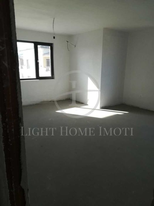 Продава се Тристаен апартамент в Пловдив, Остромила - 93 кв.м за 1527 €/кв.м - Снимка #1