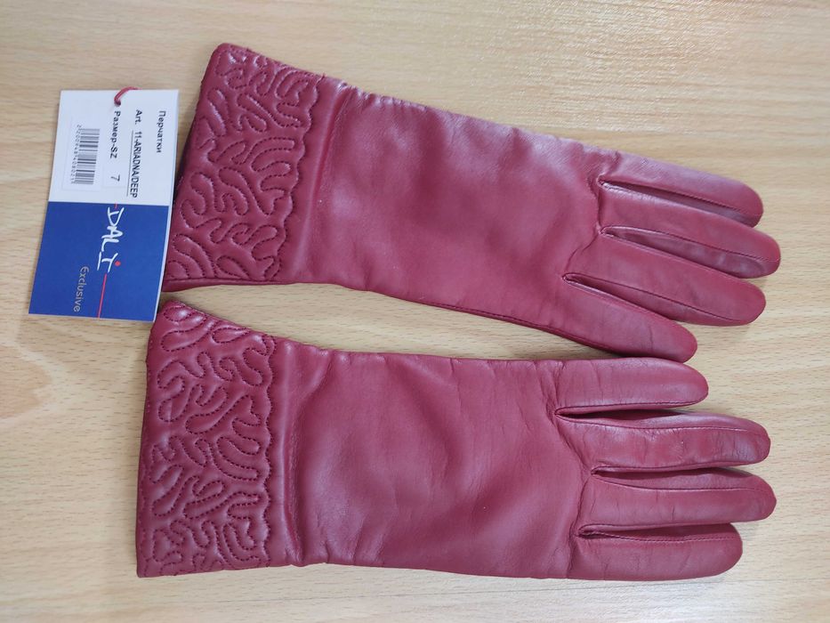 Перчатки женские кожаные